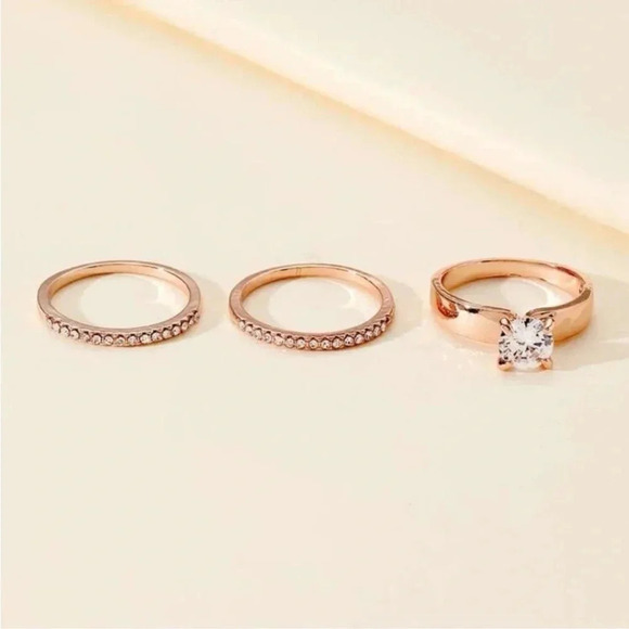 3 piece Rose Gold Diamond Ring Set - Picture 3 of 3